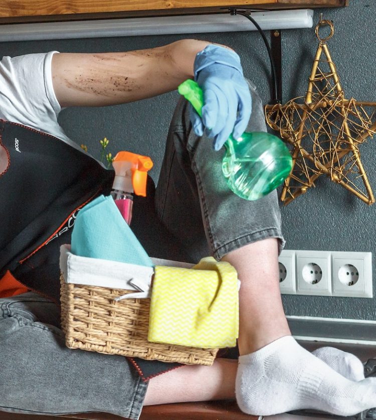 General cleaning girl house. Spring cleaning, clean, General cleaning, decluttering, cleanear of